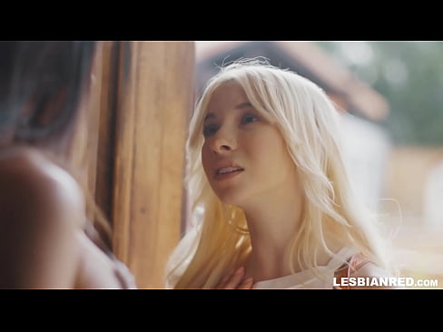 ❤️ A lány néhány hónap után hazajön, és végül a mostohaanyja punciját eszik. Pornó videó at hu.porno-fuq.ru ️❤